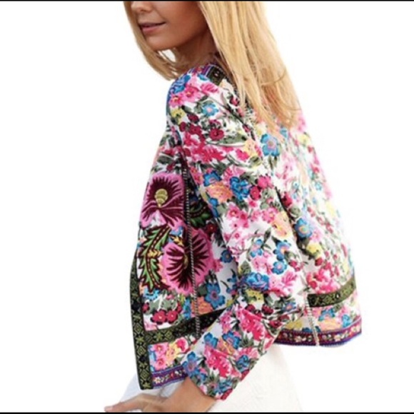 BeAutiFul 0peN FroNt, l0ng SleEve  fl0rAl jaCKet - Picture 2 of 8